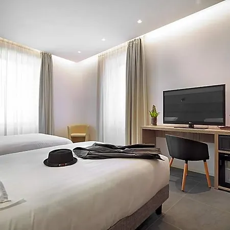 Boutique Touring 3*