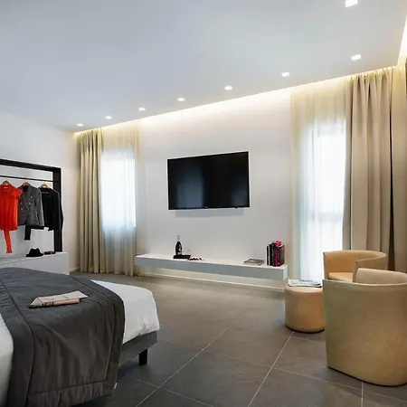 Boutique Touring Hotel 3*