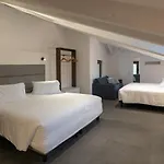 Boutique Touring 3*